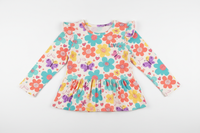 ملابس علوية للبنات الصغار