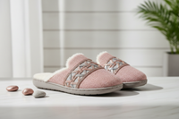 شباشب مسطحة للنساء